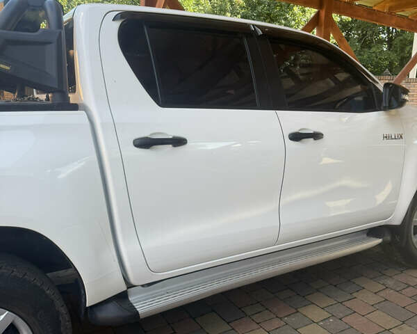 Тойота Хайлюкс, об'ємом двигуна 2.4 л та пробігом 112 тис. км за 30999 $, фото 3 на Automoto.ua