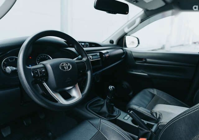 Тойота Хайлюкс, объемом двигателя 2.4 л и пробегом 74 тыс. км за 29999 $, фото 22 на Automoto.ua