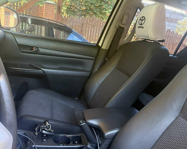 Тойота Хайлюкс, об'ємом двигуна 2.4 л та пробігом 112 тис. км за 30999 $, фото 19 на Automoto.ua