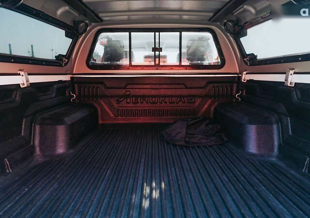 Тойота Хайлюкс, объемом двигателя 2.4 л и пробегом 74 тыс. км за 29999 $, фото 18 на Automoto.ua