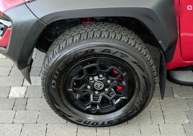 Тойота Хайлюкс, об'ємом двигуна 2.8 л та пробігом 2 тис. км за 58108 $, фото 13 на Automoto.ua