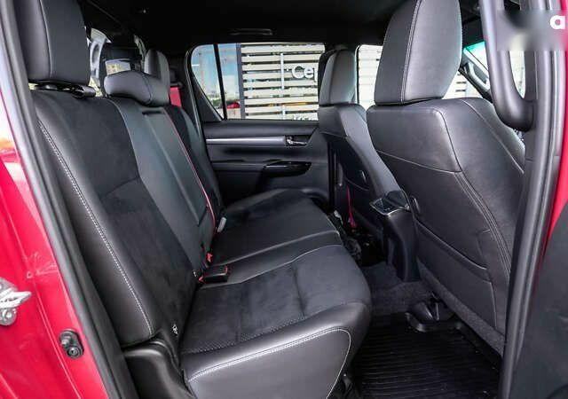 Тойота Хайлюкс, об'ємом двигуна 2.8 л та пробігом 2 тис. км за 58108 $, фото 6 на Automoto.ua