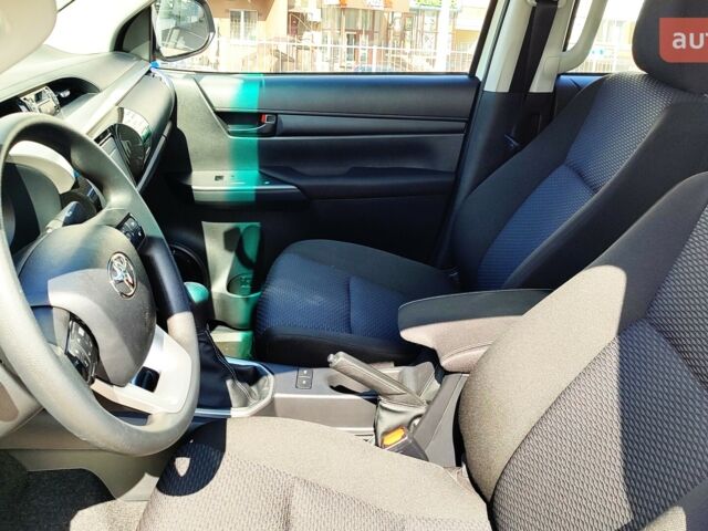 купить новое авто Тойота Хайлюкс 2024 года от официального дилера Автоцентр AUTO.RIA Тойота фото