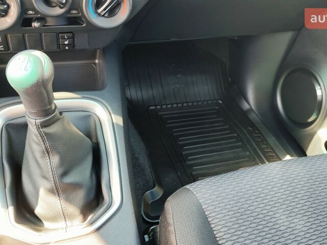 купить новое авто Тойота Хайлюкс 2024 года от официального дилера Автоцентр AUTO.RIA Тойота фото