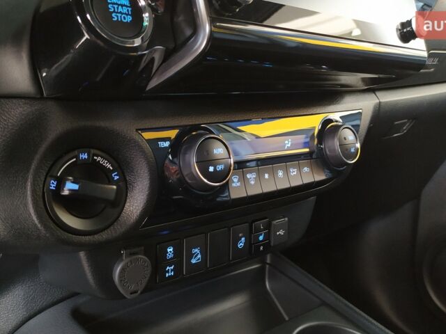 Тойота Хайлюкс 2024 в Кривом Роге на Automoto.ua Тойота Хайлюкс, объемом двигателя 2.76 л и пробегом 0 тыс. км за 61395 $, фото 15 на Automoto.ua