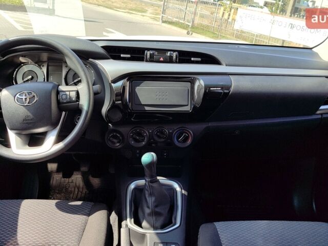 купить новое авто Тойота Хайлюкс 2024 года от официального дилера Автоцентр AUTO.RIA Тойота фото