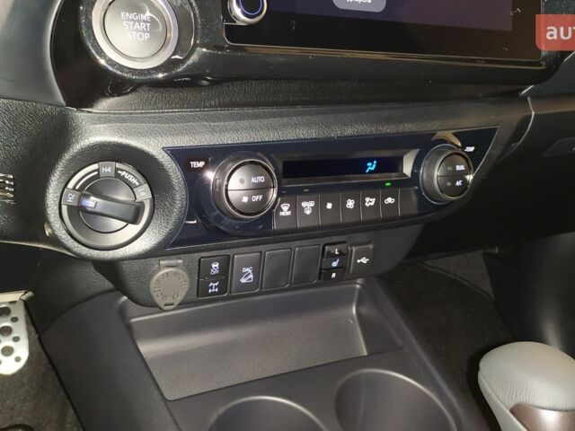 Тойота Хайлюкс, объемом двигателя 2.76 л и пробегом 0 тыс. км за 61353 $, фото 13 на Automoto.ua