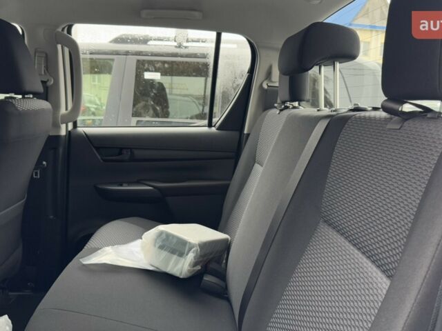 Тойота Хайлюкс, об'ємом двигуна 2.39 л та пробігом 0 тис. км за 38590 $, фото 7 на Automoto.ua