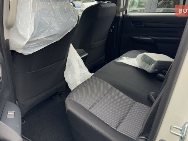 Тойота Хайлюкс, об'ємом двигуна 2.39 л та пробігом 0 тис. км за 38590 $, фото 6 на Automoto.ua