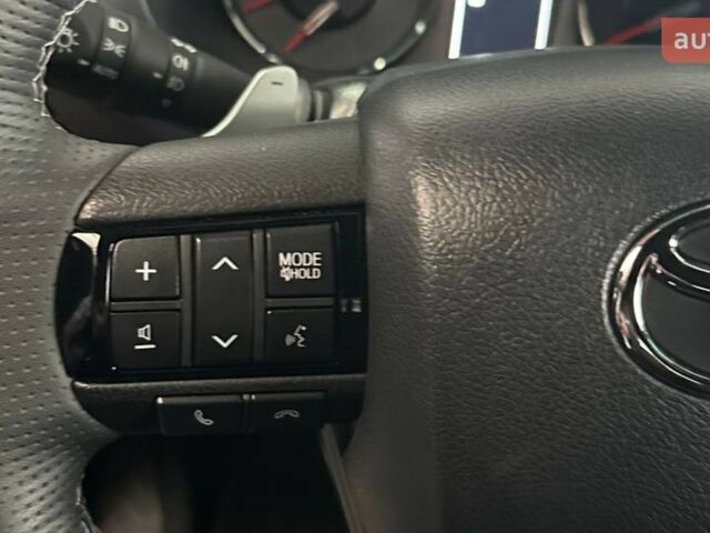 купити нове авто Тойота Хайлюкс 2025 року від офіційного дилера Тойота на Столичному Тойота фото