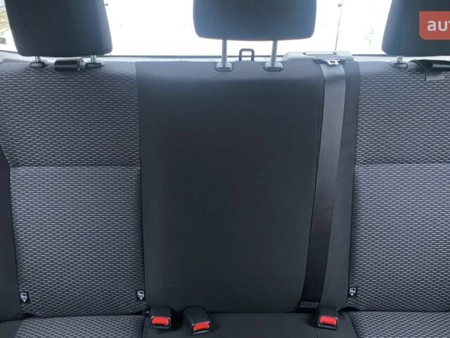 Тойота Хайлюкс, объемом двигателя 2.39 л и пробегом 0 тыс. км за 43255 $, фото 14 на Automoto.ua