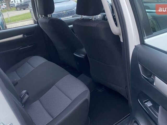 Тойота Хайлюкс, объемом двигателя 2.39 л и пробегом 0 тыс. км за 43255 $, фото 12 на Automoto.ua