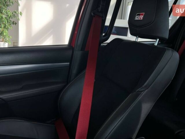 Тойота Хайлюкс, об'ємом двигуна 2.76 л та пробігом 0 тис. км за 61291 $, фото 26 на Automoto.ua