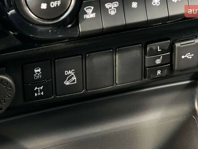 Тойота Хайлюкс, об'ємом двигуна 2.76 л та пробігом 0 тис. км за 61291 $, фото 48 на Automoto.ua