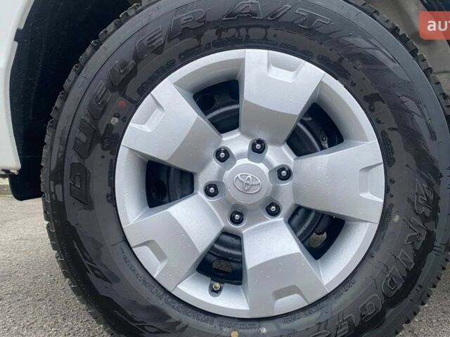 Тойота Хайлюкс, объемом двигателя 2.39 л и пробегом 0 тыс. км за 43255 $, фото 19 на Automoto.ua