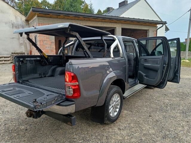 Серый Тойота Хайлюкс, объемом двигателя 3 л и пробегом 107 тыс. км за 4500 $, фото 6 на Automoto.ua