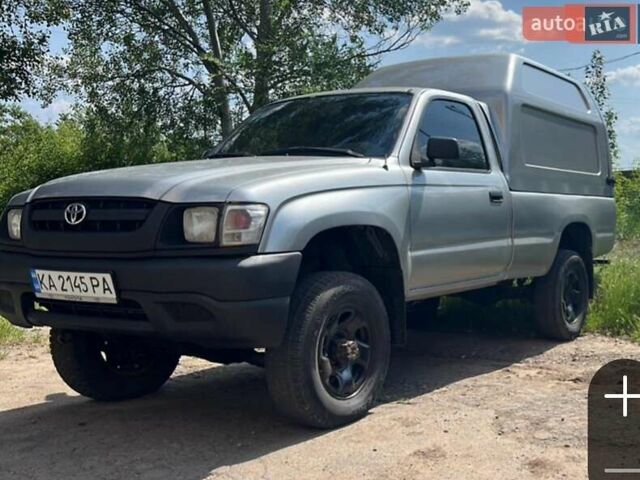 Серый Тойота Хайлюкс, объемом двигателя 2.8 л и пробегом 439 тыс. км за 9999 $, фото 2 на Automoto.ua