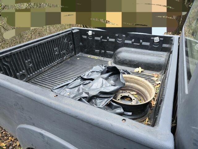 Серый Тойота Хайлюкс, объемом двигателя 3 л и пробегом 221 тыс. км за 8096 $, фото 4 на Automoto.ua