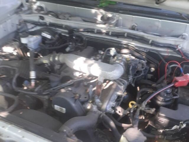 Серый Тойота Хайлюкс, объемом двигателя 2.5 л и пробегом 200 тыс. км за 3500 $, фото 5 на Automoto.ua