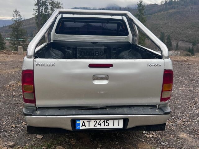 Серый Тойота Хайлюкс, объемом двигателя 2.5 л и пробегом 350 тыс. км за 10300 $, фото 4 на Automoto.ua