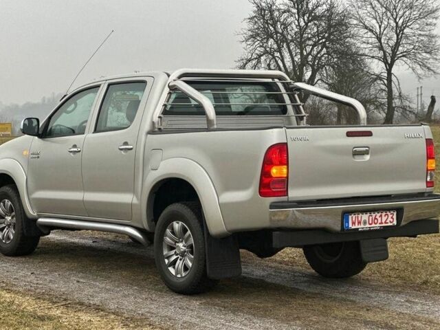 Сірий Тойота Хайлюкс, об'ємом двигуна 3 л та пробігом 210 тис. км за 4500 $, фото 2 на Automoto.ua