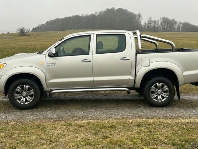 Сірий Тойота Хайлюкс, об'ємом двигуна 3 л та пробігом 210 тис. км за 4500 $, фото 3 на Automoto.ua