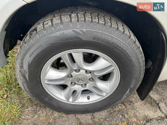 Сірий Тойота Хайлюкс, об'ємом двигуна 3 л та пробігом 313 тис. км за 17500 $, фото 20 на Automoto.ua