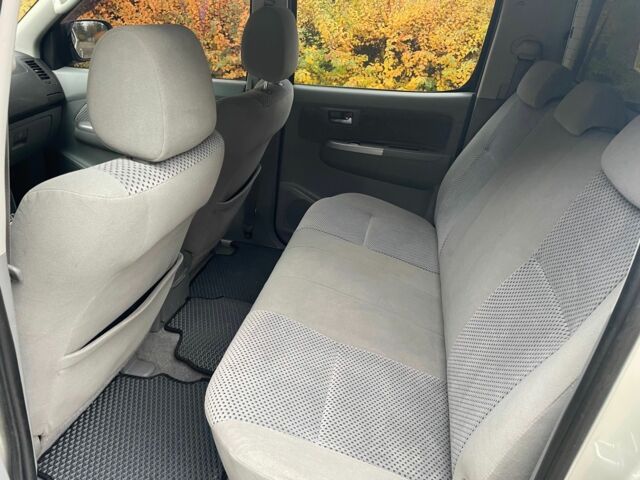 Тойота Хайлюкс 2009 в Киеве на Automoto.ua Серый Тойота Хайлюкс, объемом двигателя 3 л и пробегом 312 тыс. км за 17500 $, фото 12 на Automoto.ua