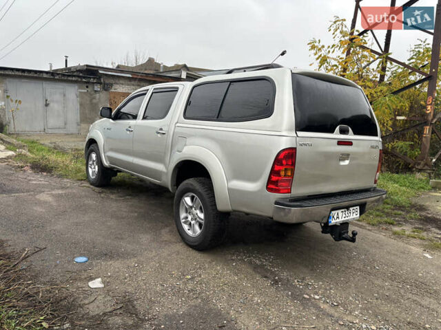Сірий Тойота Хайлюкс, об'ємом двигуна 3 л та пробігом 313 тис. км за 17500 $, фото 7 на Automoto.ua