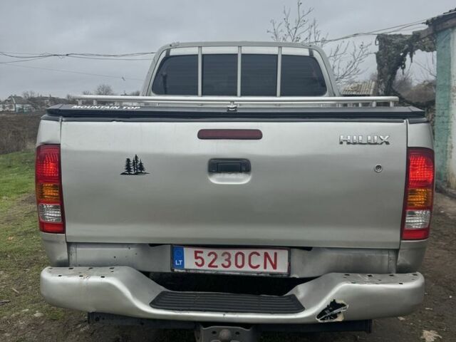 Сірий Тойота Хайлюкс, об'ємом двигуна 2.5 л та пробігом 290 тис. км за 6700 $, фото 2 на Automoto.ua