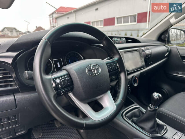 Тойота Хайлюкс 2015 у Луцьку на Automoto.ua Сірий Тойота Хайлюкс, об'ємом двигуна 2.39 л та пробігом 258 тис. км за 26000 $, фото 13 на Automoto.ua