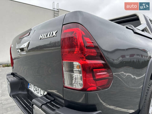 Тойота Хайлюкс 2015 у Луцьку на Automoto.ua Сірий Тойота Хайлюкс, об'ємом двигуна 2.39 л та пробігом 258 тис. км за 26000 $, фото 7 на Automoto.ua