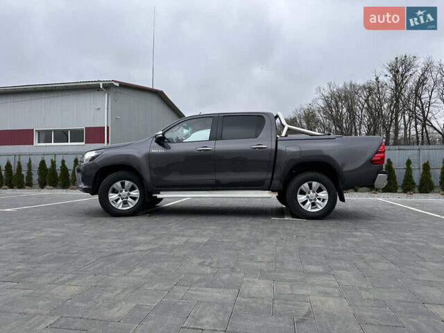 Тойота Хайлюкс 2015 у Луцьку на Automoto.ua Сірий Тойота Хайлюкс, об'ємом двигуна 2.39 л та пробігом 258 тис. км за 26000 $, фото 4 на Automoto.ua