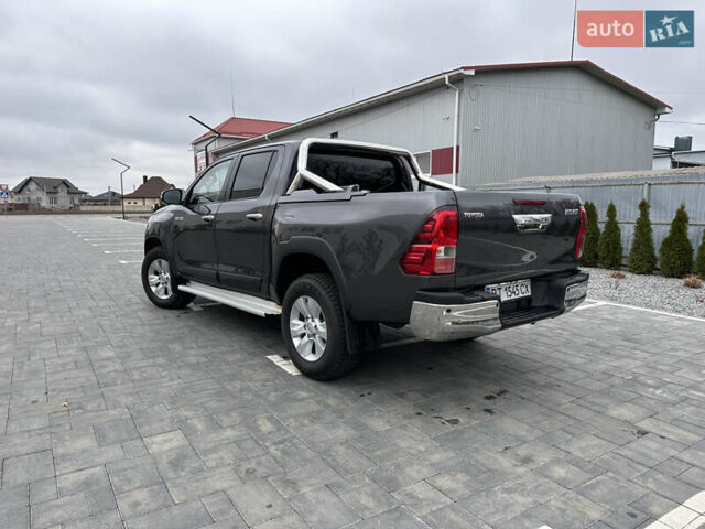 Тойота Хайлюкс 2015 у Луцьку на Automoto.ua Сірий Тойота Хайлюкс, об'ємом двигуна 2.39 л та пробігом 258 тис. км за 26000 $, фото 5 на Automoto.ua