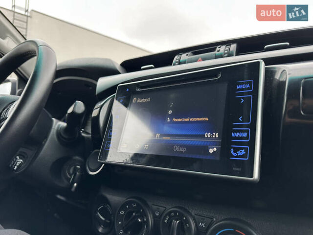 Тойота Хайлюкс 2015 у Луцьку на Automoto.ua Сірий Тойота Хайлюкс, об'ємом двигуна 2.39 л та пробігом 258 тис. км за 26000 $, фото 15 на Automoto.ua