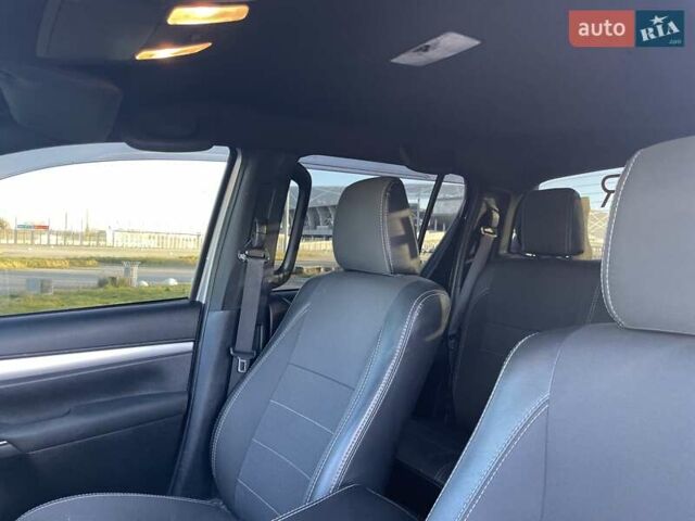 Серый Тойота Хайлюкс, объемом двигателя 2.76 л и пробегом 128 тыс. км за 35000 $, фото 33 на Automoto.ua