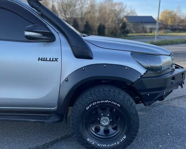 Серый Тойота Хайлюкс, объемом двигателя 2.76 л и пробегом 128 тыс. км за 35000 $, фото 12 на Automoto.ua