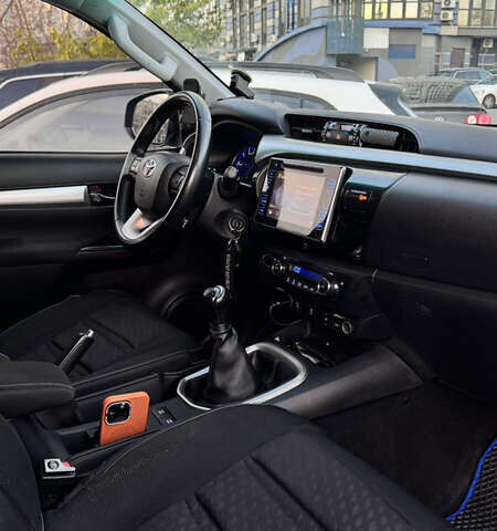 Серый Тойота Хайлюкс, объемом двигателя 2.4 л и пробегом 187 тыс. км за 25000 $, фото 13 на Automoto.ua