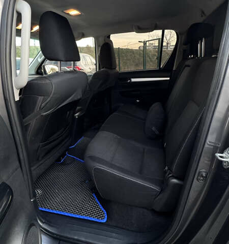 Серый Тойота Хайлюкс, объемом двигателя 2.4 л и пробегом 187 тыс. км за 25000 $, фото 10 на Automoto.ua