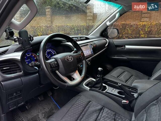 Сірий Тойота Хайлюкс, об'ємом двигуна 2.4 л та пробігом 188 тис. км за 24490 $, фото 13 на Automoto.ua