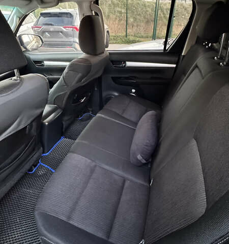 Серый Тойота Хайлюкс, объемом двигателя 2.4 л и пробегом 187 тыс. км за 25000 $, фото 11 на Automoto.ua