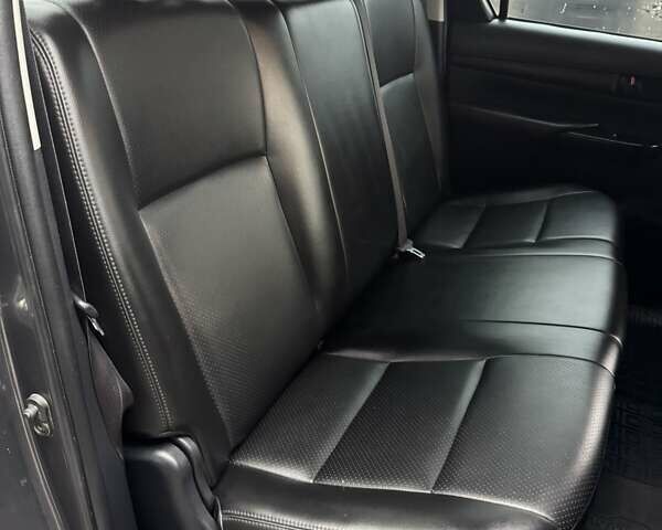 Серый Тойота Хайлюкс, объемом двигателя 2.39 л и пробегом 377 тыс. км за 21700 $, фото 28 на Automoto.ua