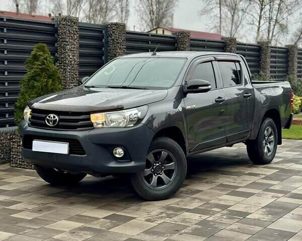 Серый Тойота Хайлюкс, объемом двигателя 2.39 л и пробегом 377 тыс. км за 21700 $, фото 5 на Automoto.ua