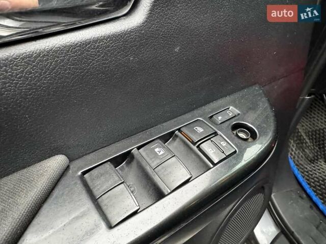 Сірий Тойота Хайлюкс, об'ємом двигуна 2.4 л та пробігом 188 тис. км за 24490 $, фото 44 на Automoto.ua