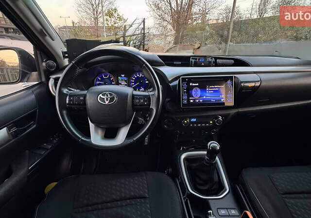 Серый Тойота Хайлюкс, объемом двигателя 2.4 л и пробегом 187 тыс. км за 25000 $, фото 9 на Automoto.ua