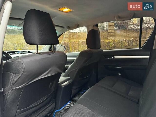 Сірий Тойота Хайлюкс, об'ємом двигуна 2.4 л та пробігом 188 тис. км за 24490 $, фото 58 на Automoto.ua