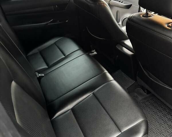 Серый Тойота Хайлюкс, объемом двигателя 2.39 л и пробегом 377 тыс. км за 21700 $, фото 27 на Automoto.ua