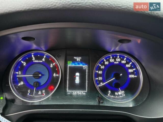 Сірий Тойота Хайлюкс, об'ємом двигуна 2.4 л та пробігом 188 тис. км за 24490 $, фото 15 на Automoto.ua