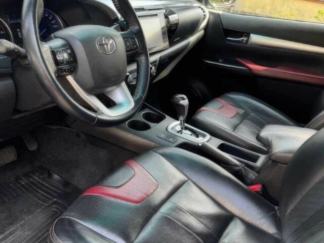 Сірий Тойота Хайлюкс, об'ємом двигуна 2.4 л та пробігом 55 тис. км за 14700 $, фото 4 на Automoto.ua