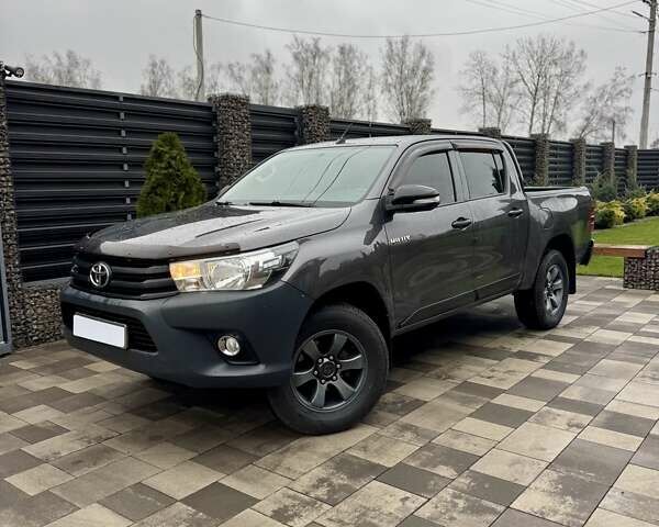 Серый Тойота Хайлюкс, объемом двигателя 2.39 л и пробегом 377 тыс. км за 21700 $, фото 6 на Automoto.ua